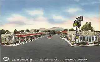 U-shaped layout motel linnen postcard