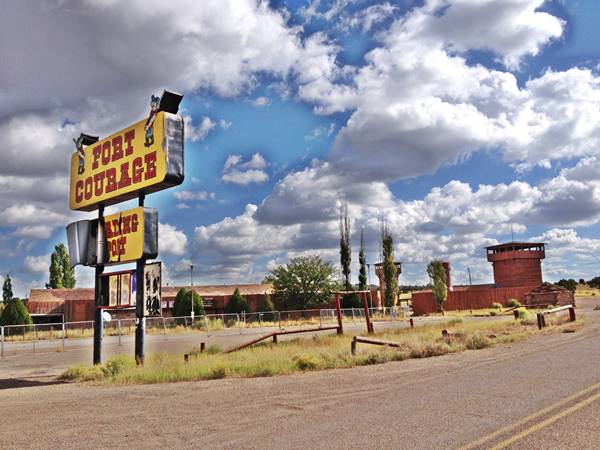 Ft. Courage vacant, decaying and for sale on Route 66 in Houck Arizona, today