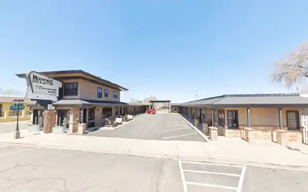Motel, 2-story corner office