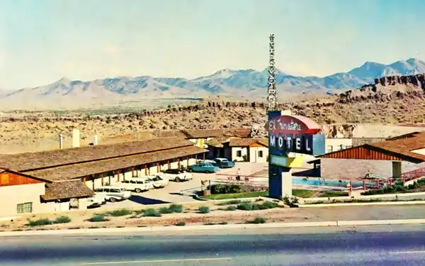 1950s postcard Trovatore motel 1950s postcard, Kingman Trovatore Motel