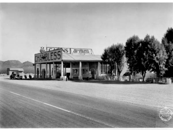 Chambless Service station in a 1949 photo, Cadiz California