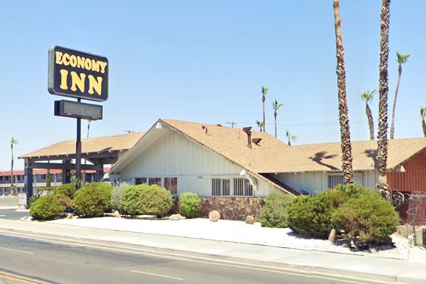 Vagabond Motel today: Economy Inn on Route 66 in Barstow