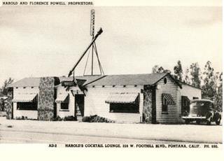 black and white postcard gable roof building, stone chimney, corners and woodframe. Car parked HAROLD’s Cocktail lounge