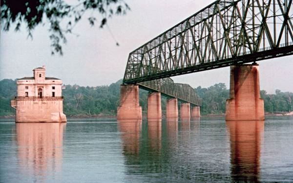 steel girder bridge over Mississipi reiver -Chain of Rocks Bridge in Madison Route 66