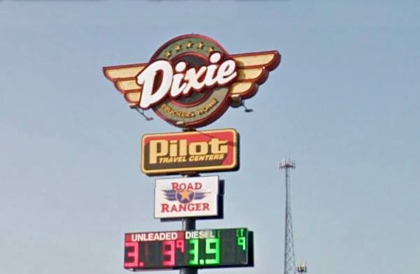 Dixie Truck Stop sign in McLean Route 66
