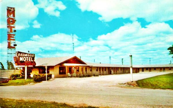 1960s postcard Redwood Motel Lincoln