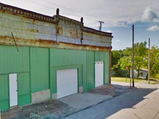 old building in disrepair