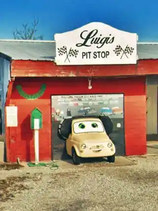 Luigi’s Pit Stop Fiat 500, Luigi of Cars