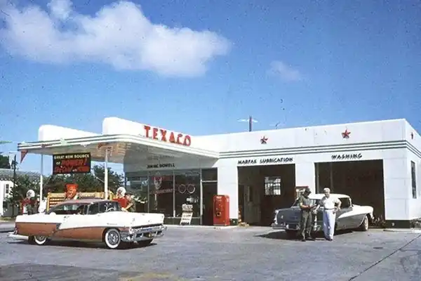 color, 1950s, cars, Teague Texaco station