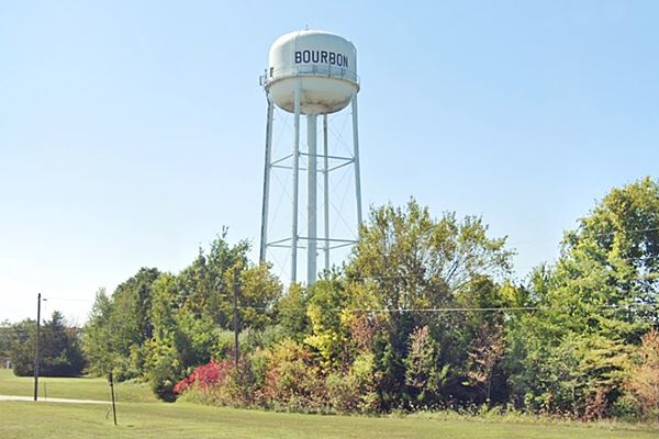 Bourbon water tank Route 66 in Bourbon Missouri