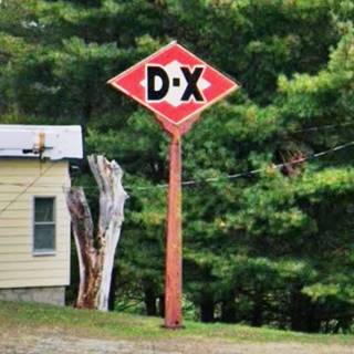 vintage D-X gas sign