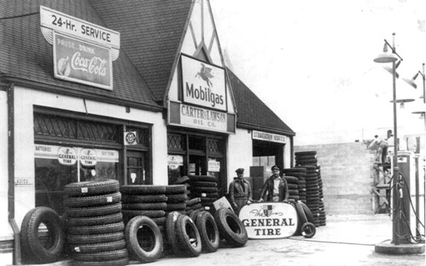 black and white photo ca.1940s Mobil gas station and tires