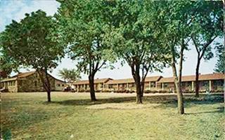 vintage postcard of Red Fox Motel