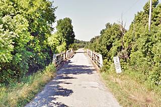 Where the Road Remembers: The Enduring Charm of Paris Springs, Missouri