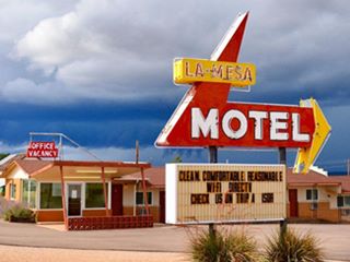 Neon sign La Mesa Motel by www.tinsheetstothewind.com classic neon sign in red and yellow of La Mesa Motel