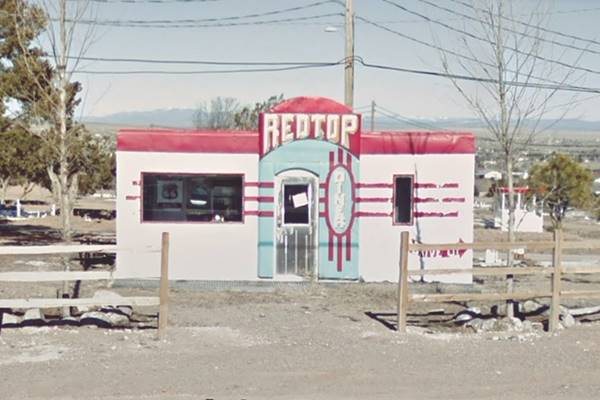 1950s red and white Valentine Diner seen from US66