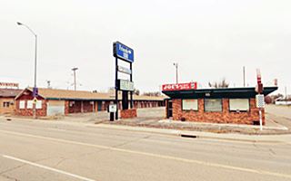 motel on a corner, the old Sahara Sands Motel