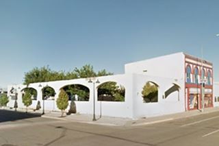 arches surrounding a plaza