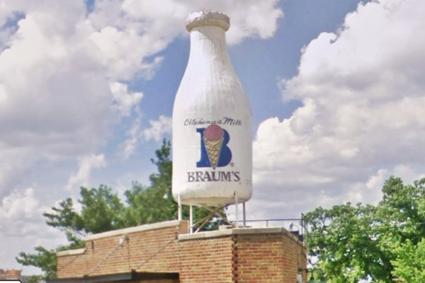 The gigantic Milk Bottle atop a Grocery in Oklahoma City Route 66