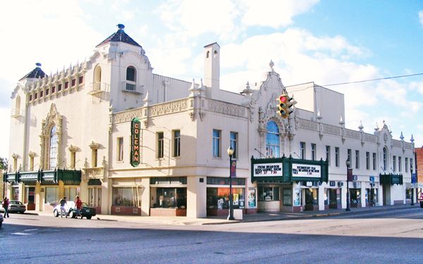 Color picture of the Coleman Theatre