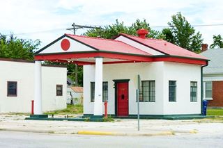 Marathon Oil station current view old 1920s red gable roofed gas station