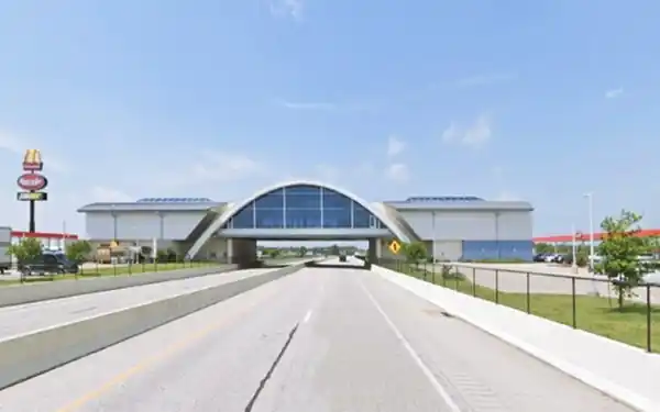 McDonalds Glass House and I-44