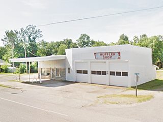 canopy, office and 3 bay garage old US66 Apco gas station