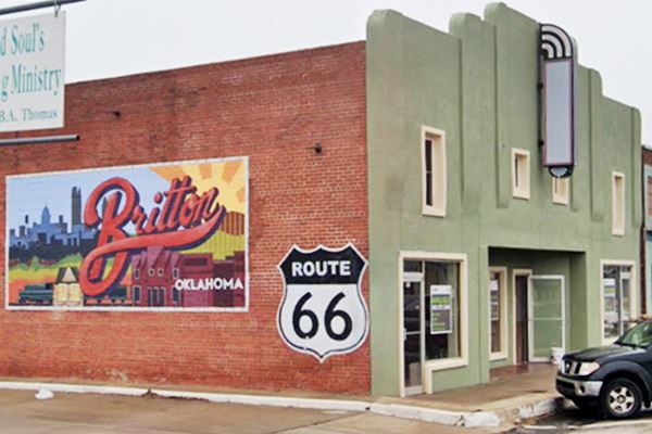 Old Ritz Theater with a Route 66 mural
