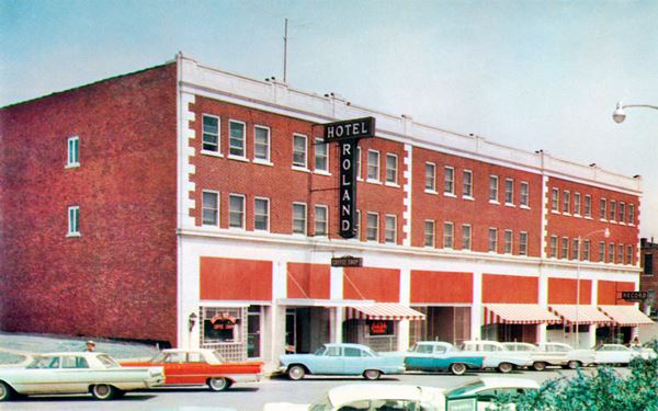 color postcard, cars and hotel c.1950s