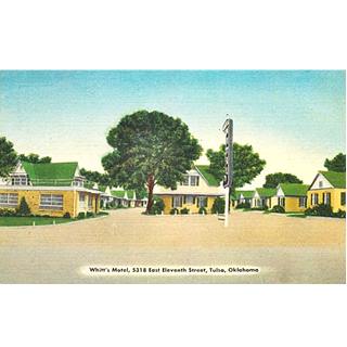 cabins face highway, painted linnen 1940s postcard, trees, WHITTs MOTEL