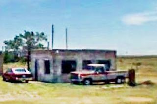 Gruhlkey gas station Route 66 vintage icebox style gas station