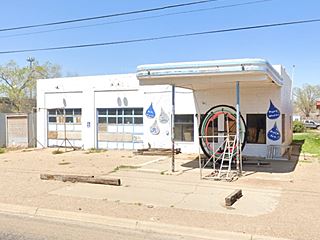 McPherson gas station US66 1950s gas station on Route 66