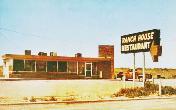 Vintage Post Card of the Ranch House restaurant in Groom Texas